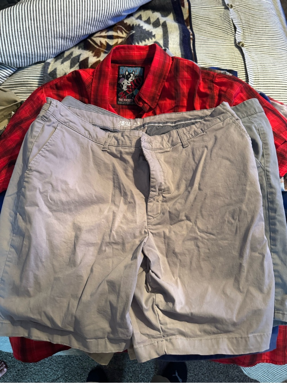 Izod Men's Light Gray and Kahki Chino Shorts